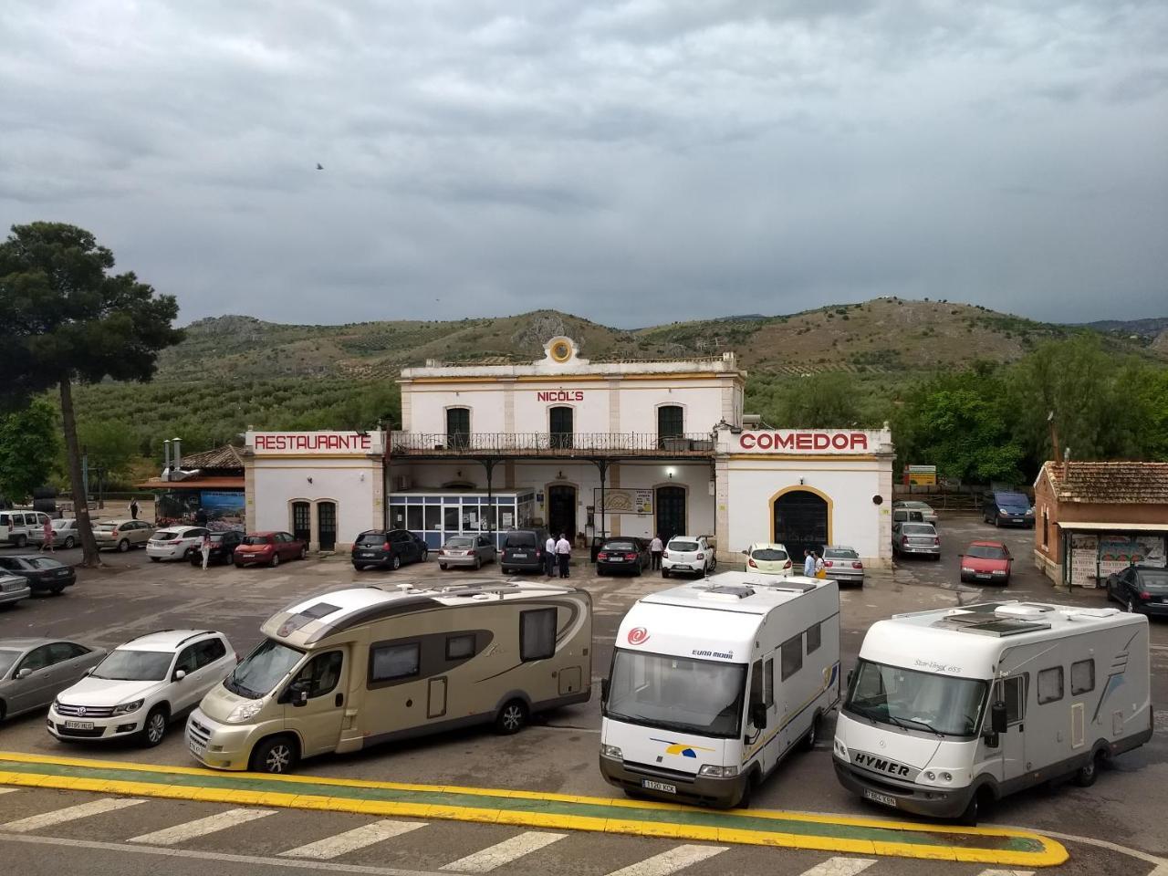 Hostal Nicol'S Hotel Luque Bagian luar foto
